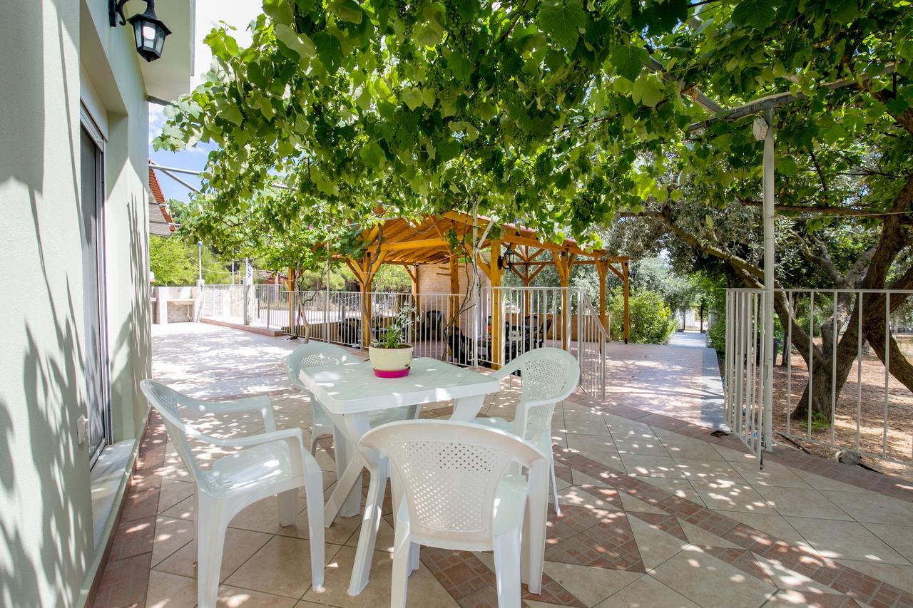 Villa Dimitris Потос Екстер'єр фото
